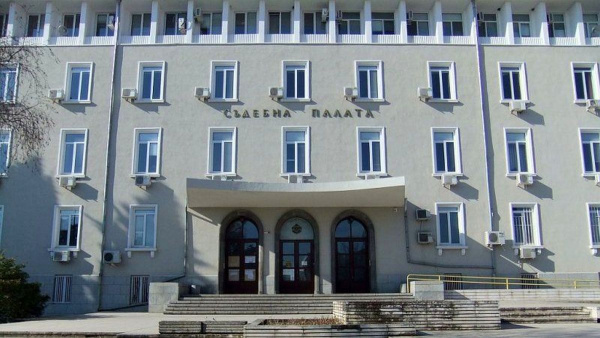 За шофиране с 2,25 промила алкохол в кръвта, жена получи наказание