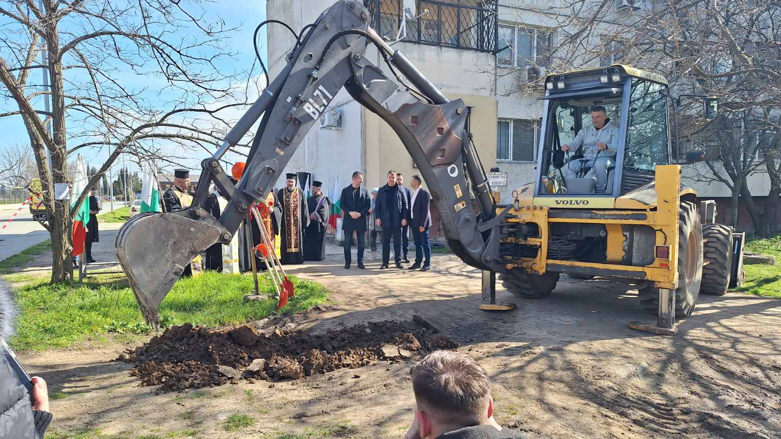 Започна благоустрояване на старозагорския квартал  Зора