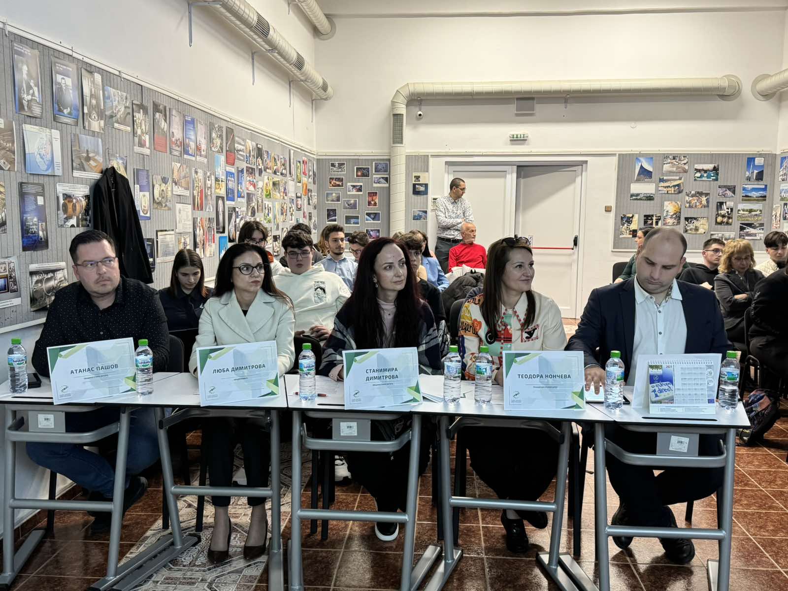 Отборът на ГПЧЕ  Ромен Ролан  е големият победител в Хакатона Smart City Stara Zagora