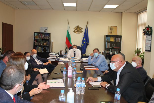 Назначават допълнително двама заместник-министри на здравеопазването