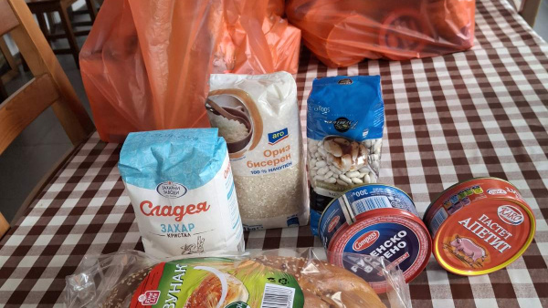 Хора в затруднено положение получиха хранителни продукти от Граждански клуб Липа