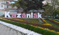 Започва асфалтирането на западния вход на Казанлък
