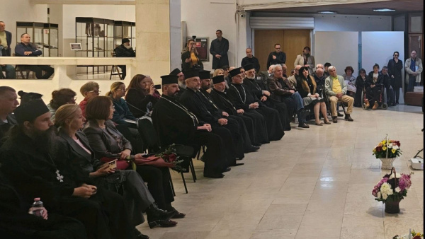 Казанлък се превърна в духовен център с представянето на книгата Харизанска броеница
