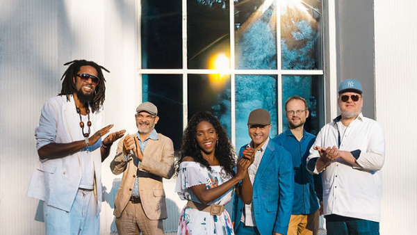 Цветовете на джаза  канят на пътешествие от Берлин до Хавана с Cuban Heartbeat Orchestra