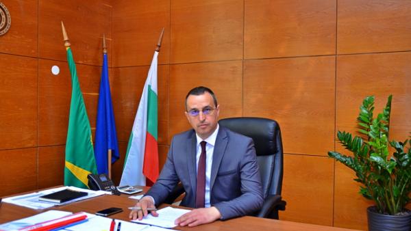 Община Чирпан е с блокирани сметки, очаква до дни  разрешение на проблема