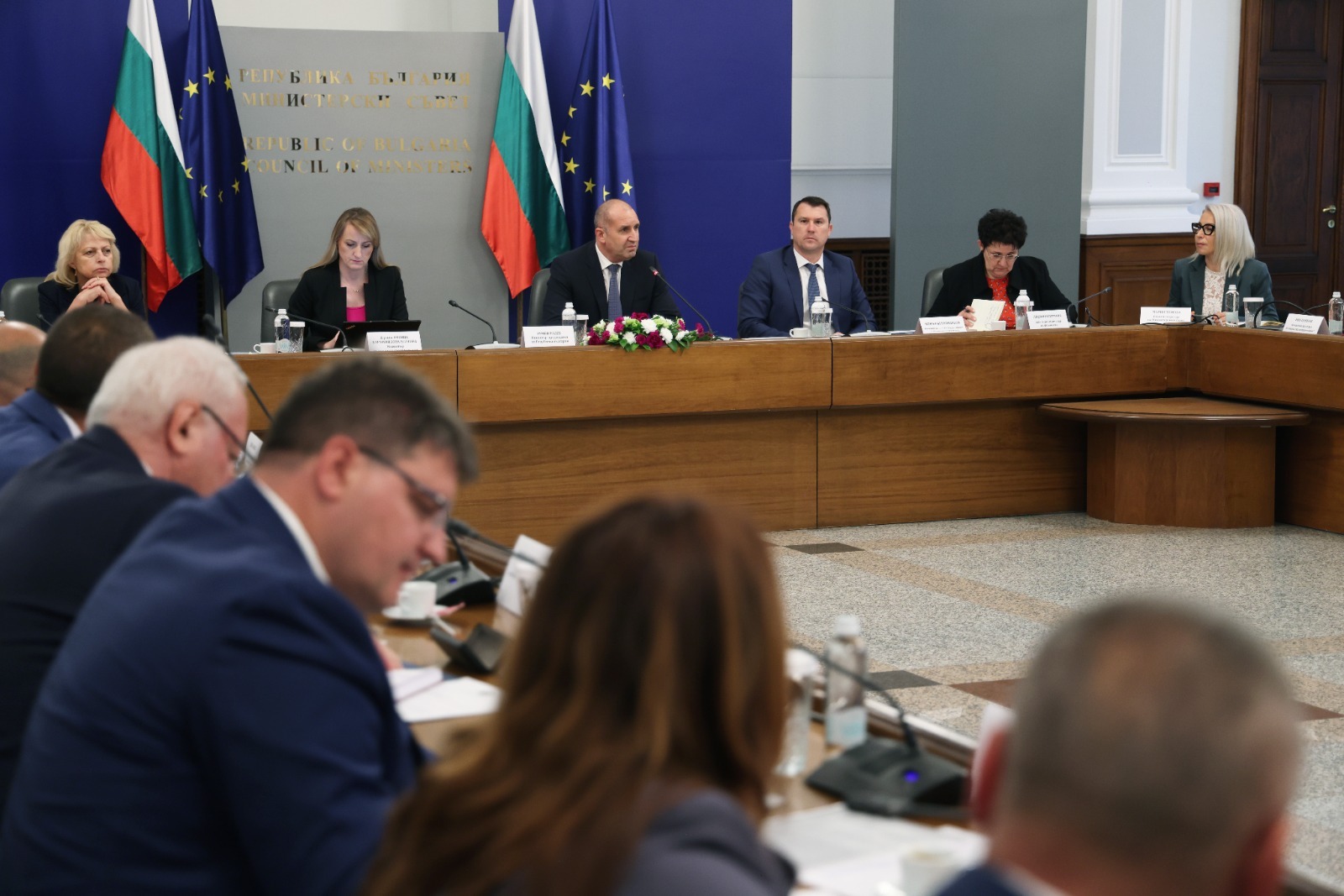 Румен Радев поиска от областните управители бърза реакция при бедствия, законосъобразна работа и привличане на инвестиции