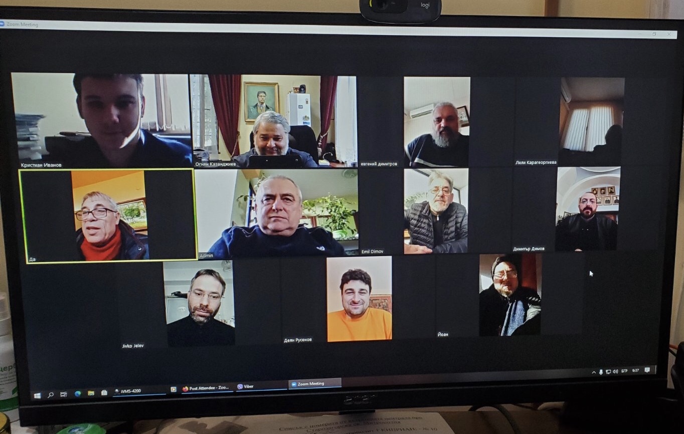 Свещеници и владика заседаваха онлайн заради ковид ограниченията