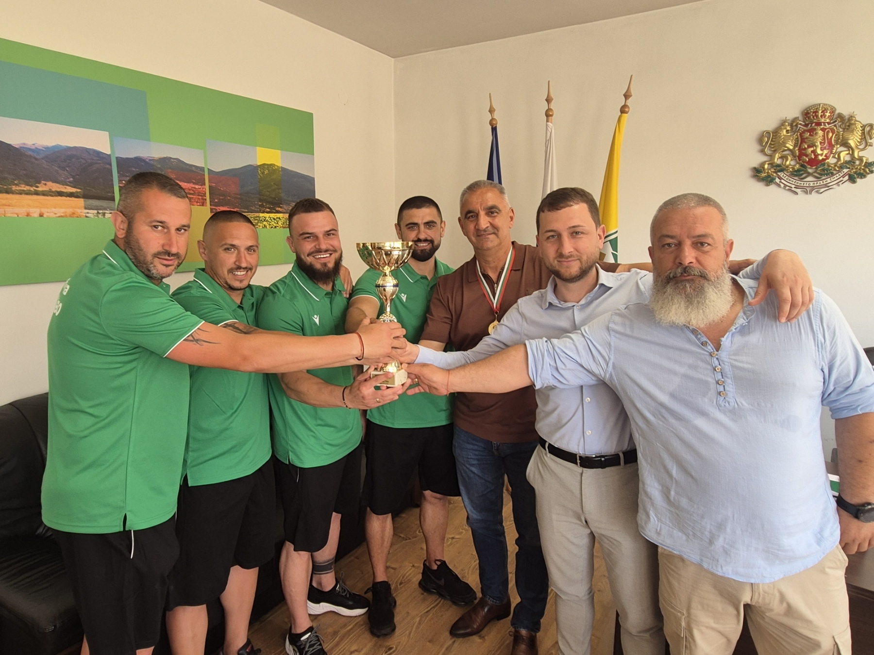 Шампионите от  Единство  подариха титлата на кмета на Гурково