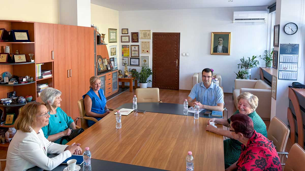 Хуманитарната гимназия в Казанлък учредява Клуб на възпитаниците