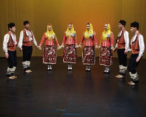 Група за подкрепа, танцово изкуство и фолклорни обреди са отличени като добри практики в социалните услуги