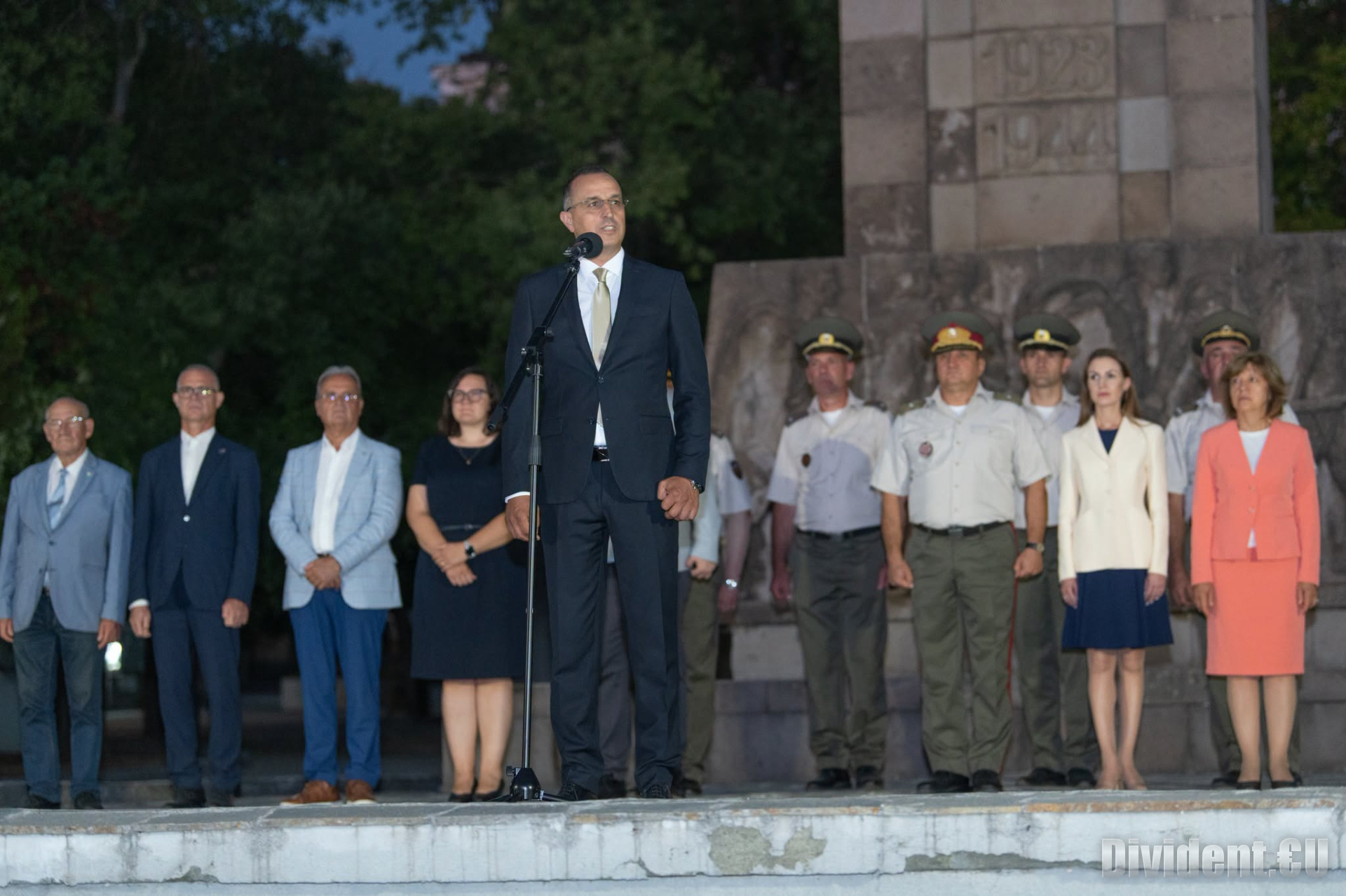 Кметът на Чирпан Ивайло Крачолов: Съединението - урок за единство, памет и отговорност към бъдещето