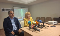 КЗК обяви надценка до  141 при някои храни в търговските вериги
