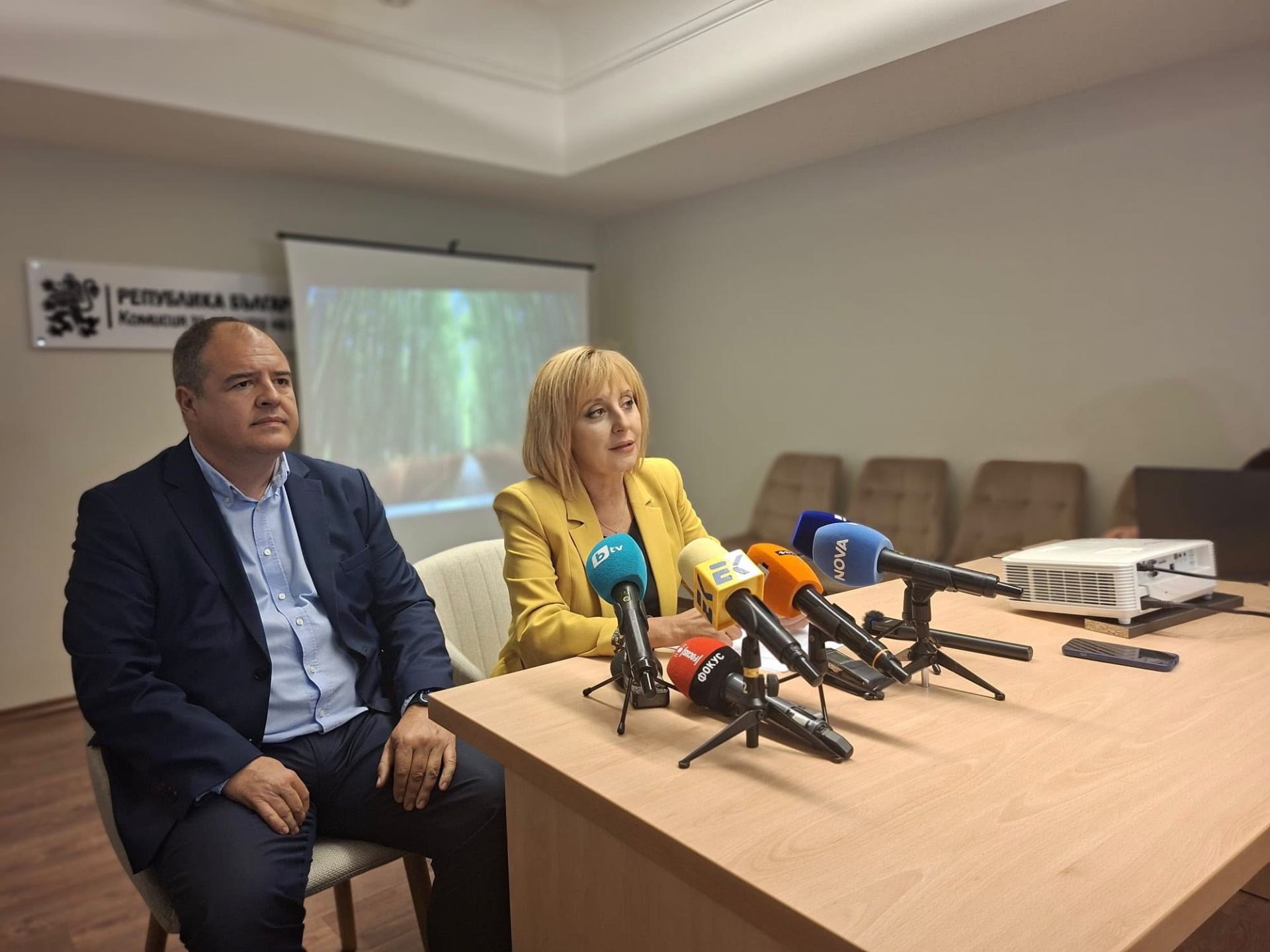 КЗК обяви надценка до  141 при някои храни в търговските вериги