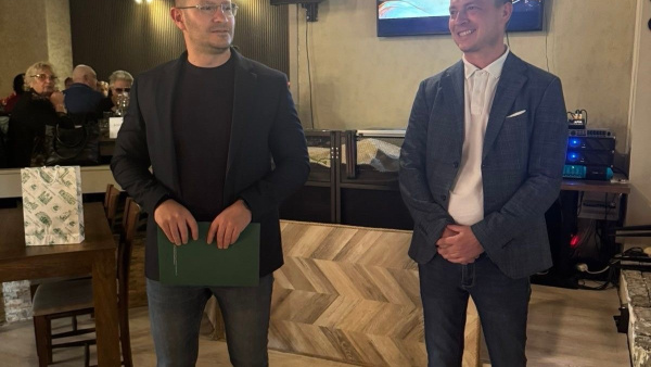 Зам.-кметовете Светослав Колев и арх. Мартин Паскалев поздравиха пенсионерите по повод Международния ден на възрастните хора
