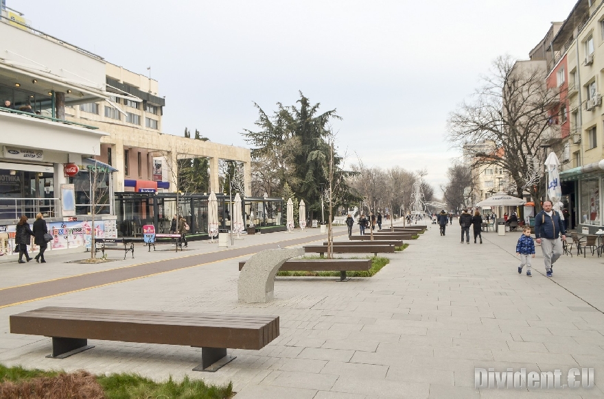 Монтират видеонаблюдение на повечето детски площадки в Стара Загора