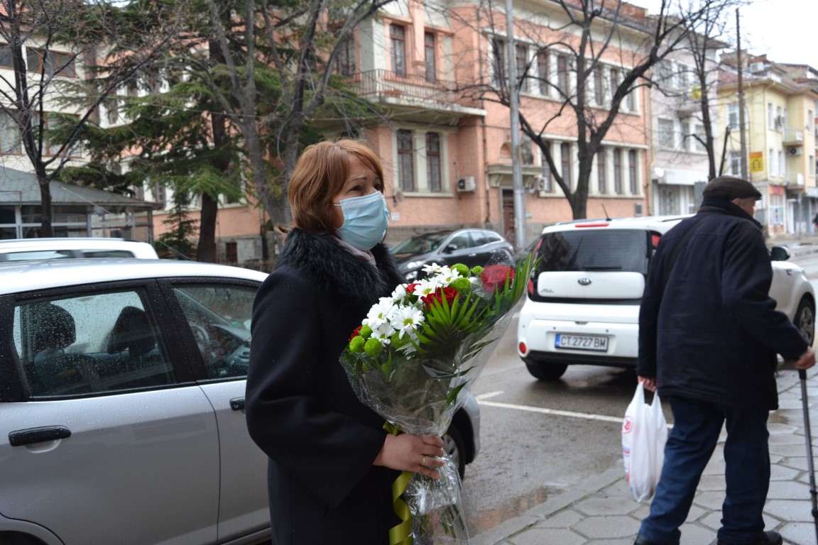 Казанлъчани се поклониха пред паметта на Апостола на Свободата