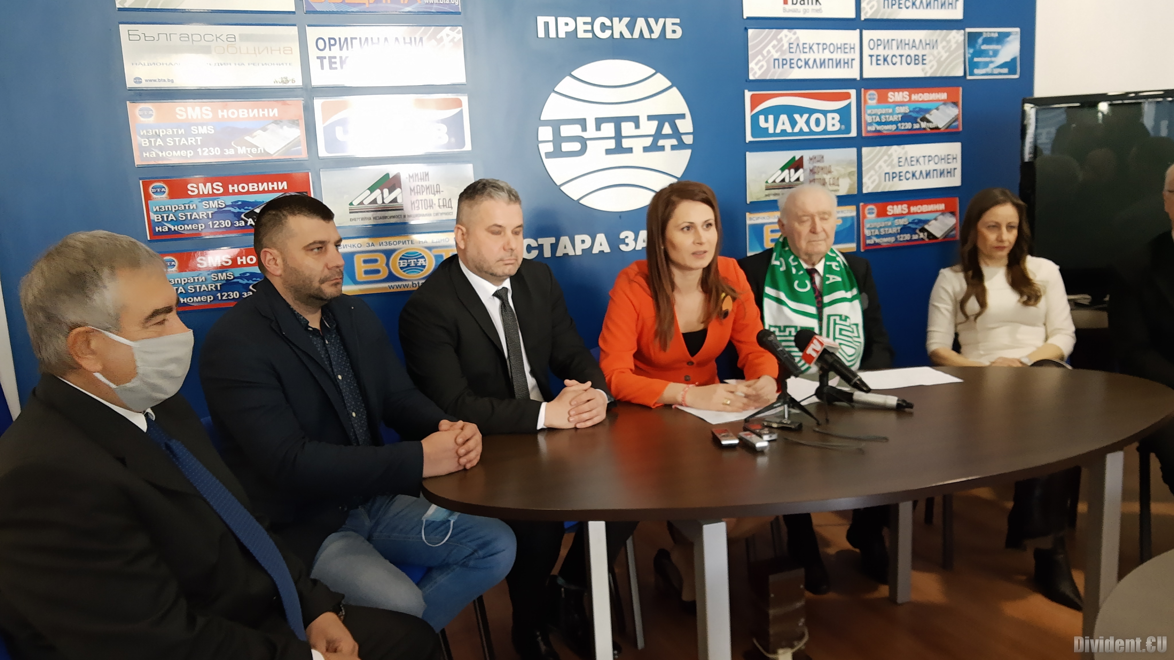 Футболната легенда Петър Жеков е в листата на Воля и НФСБ