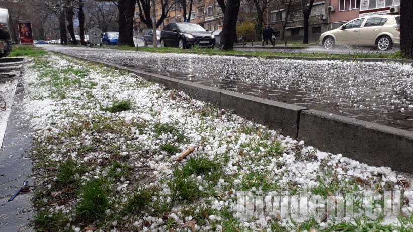 Градушка се изсипа над Стара Загора в ранния следобед