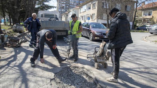 Започва ремонт на проблемни пътни участъци в Стара Загора