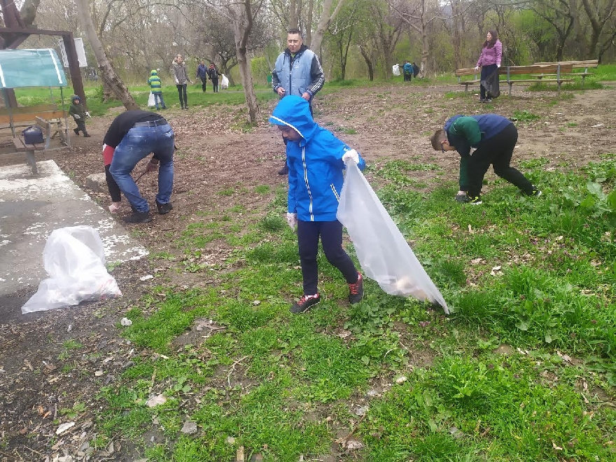 Ученици се включиха в инициативата Заедно да почистим Стара Загора