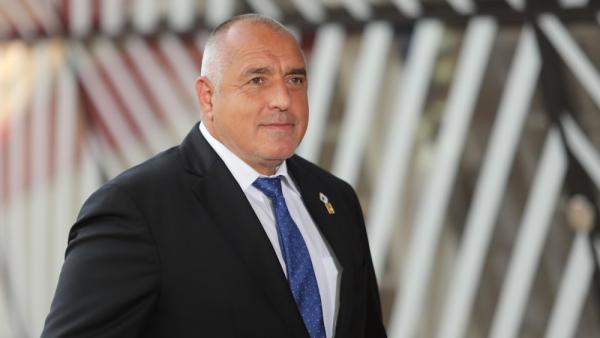 Бойко Борисов няма да се кандидатира за президент, а ще опонира на Радев