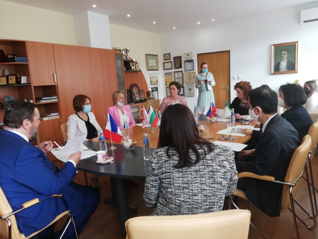 Галина Стоянова: Конкурсът Царица Роза укрепва контакта с побратимените градове