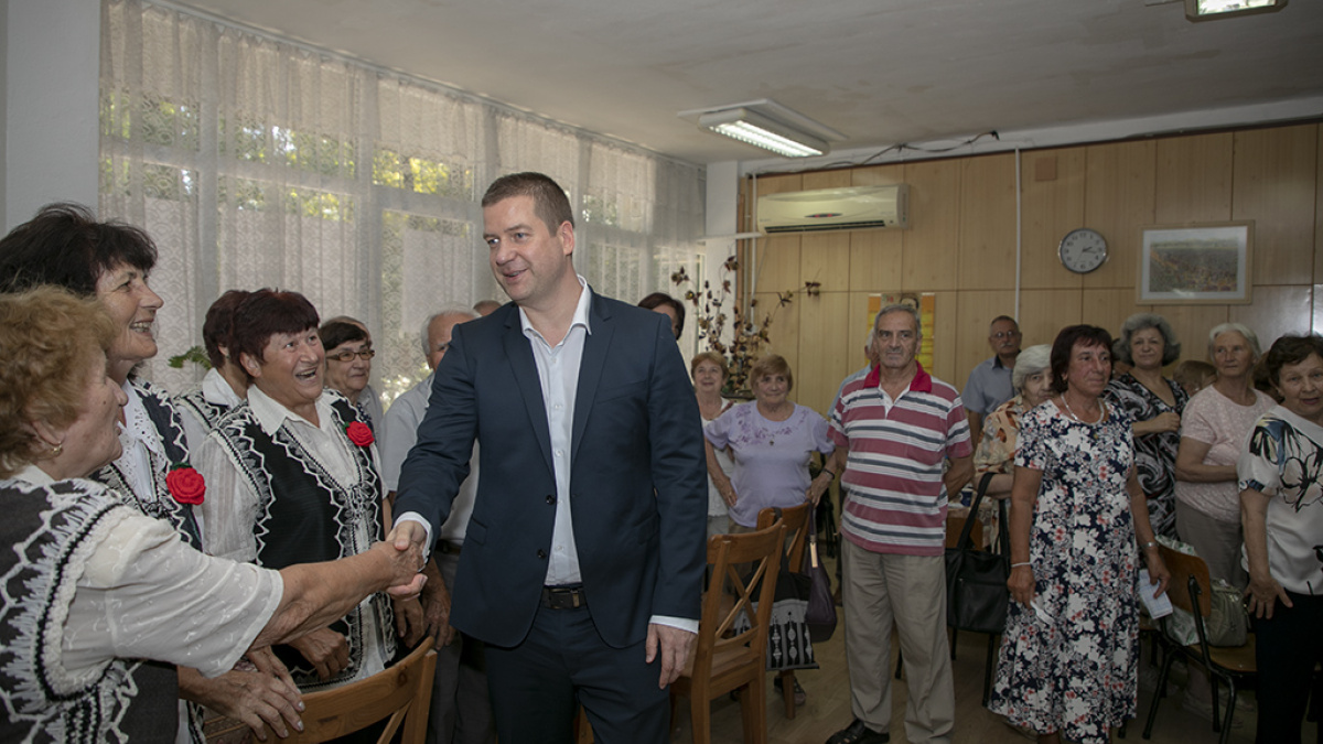 Обновиха един от най-големите пенсионерски клубове в Стара Загора