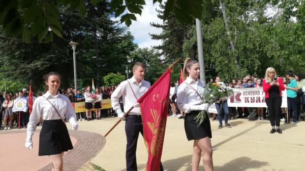 Казанлък  се поклони пред Ботев и загиналите за свободата на България