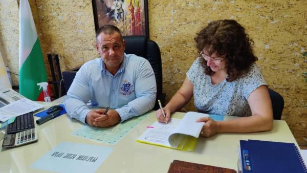 Кметът на Мъглиж сключи договор за патронажна грижа с превенция срещу Covid-19