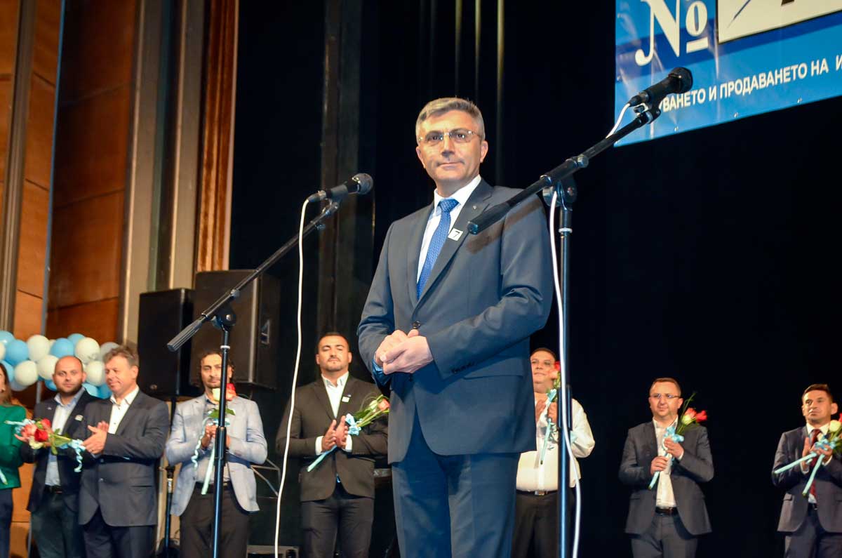 Мустафа Карадайъ : Тези, които се кичат с етикет промяна са подмяна
