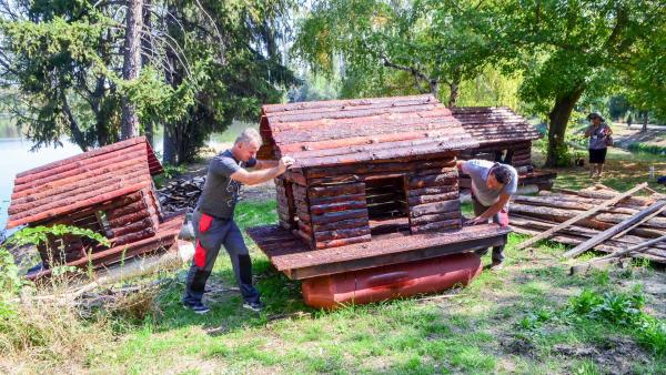 Ремонтираха патешките къщурки в езеро  Загорка