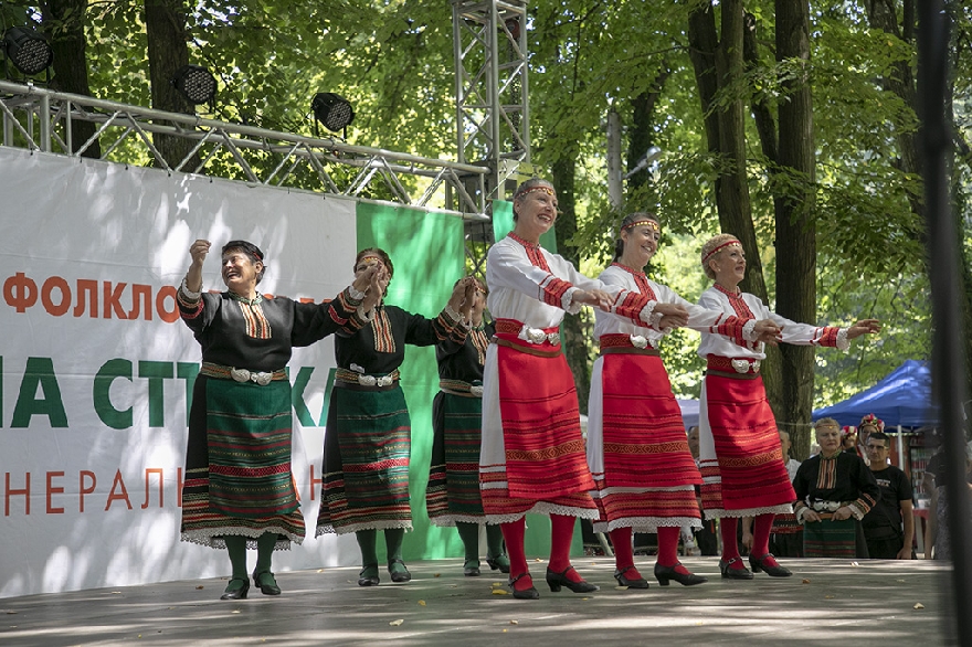 Участници от 20 области представят българските традиции на Националния фолклорен събор Богородична стъпка