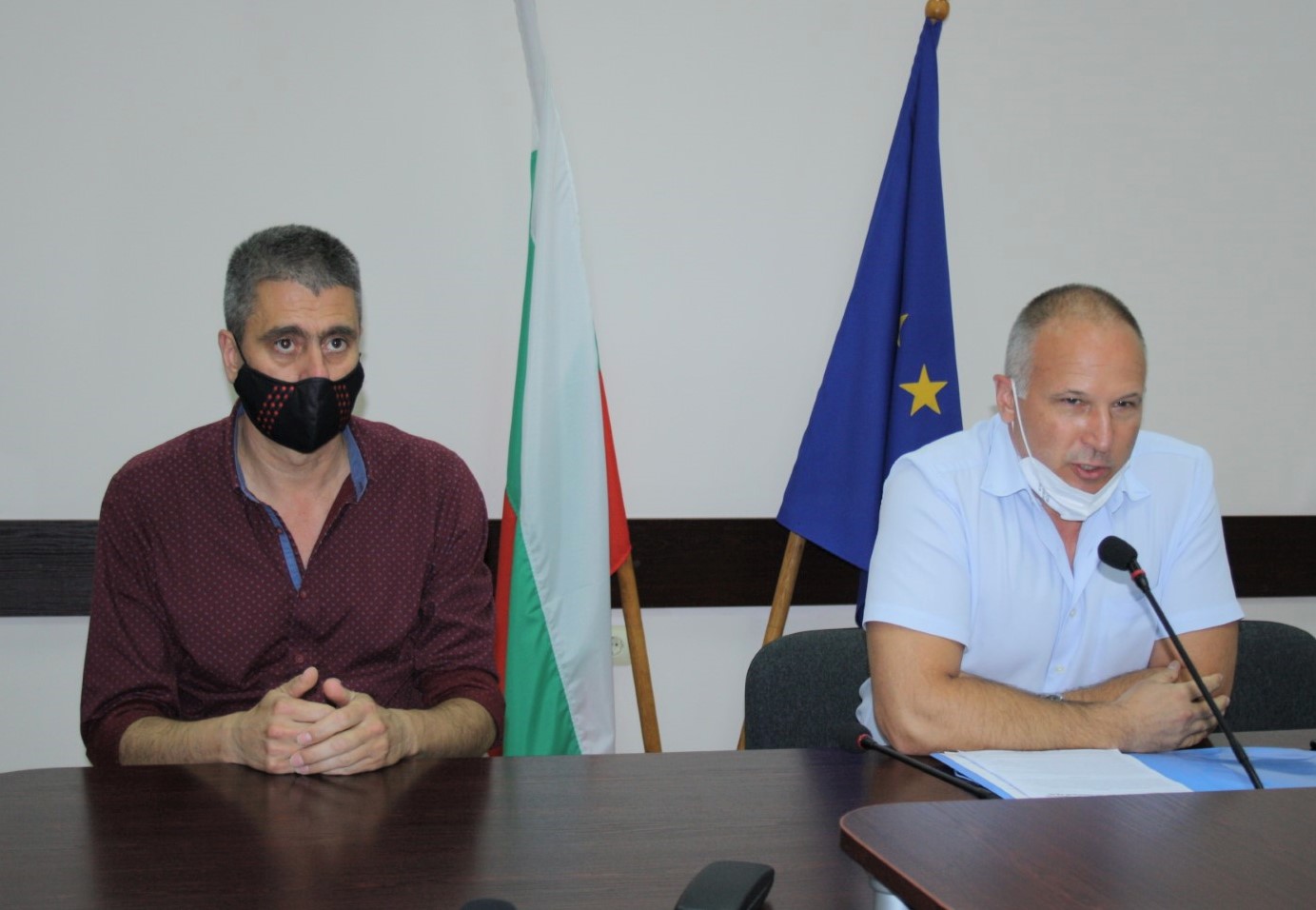 До дни Старозагорска област влиза в червената зона