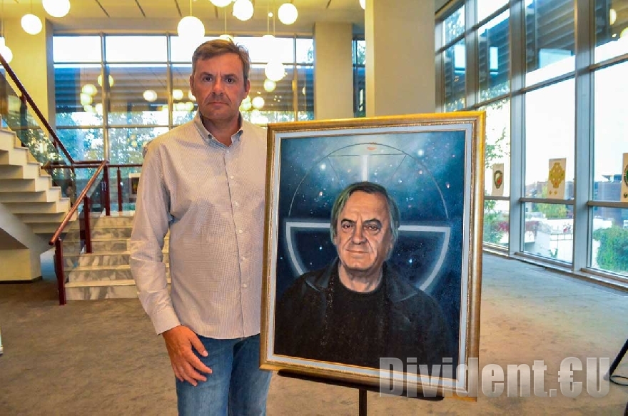 Приятели на Христо Танев подредиха изложба In Memoriam за рождения му ден
