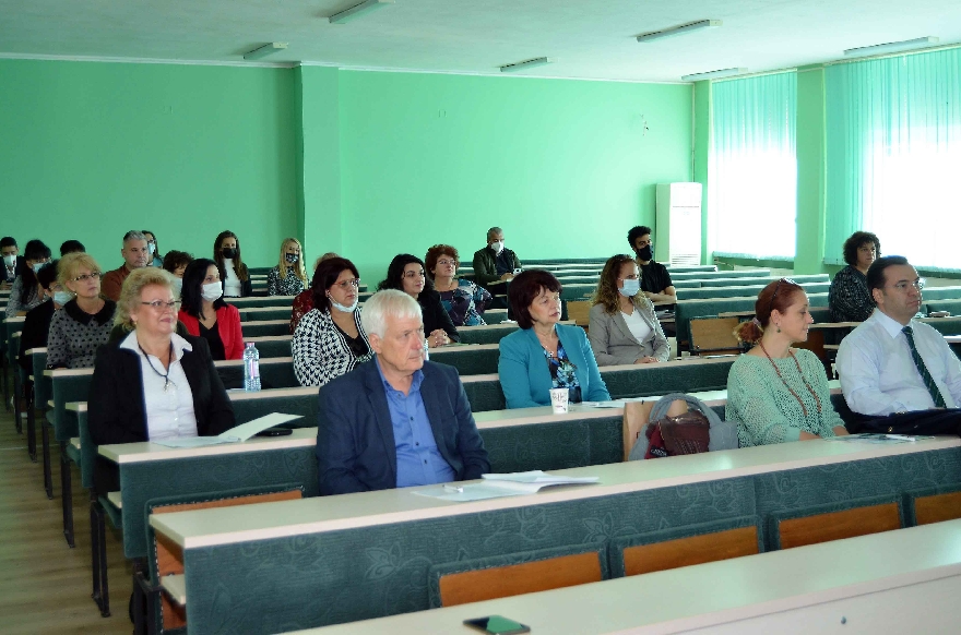Научен симпозиум с международно участие за Covid -19 проведе Медицински колеж