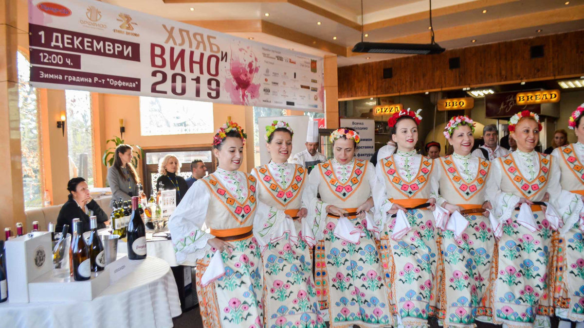 Хляб и Вино събра 1670 лева за лечението на болното бебе Мая