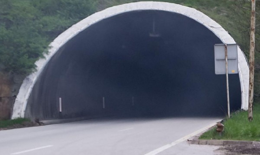 Стопират проекта за тунел под Шипка, строителството се отлага