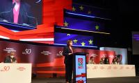 Корнелия Нинова остава лидер на БСП, конгресът отхвърли оставката