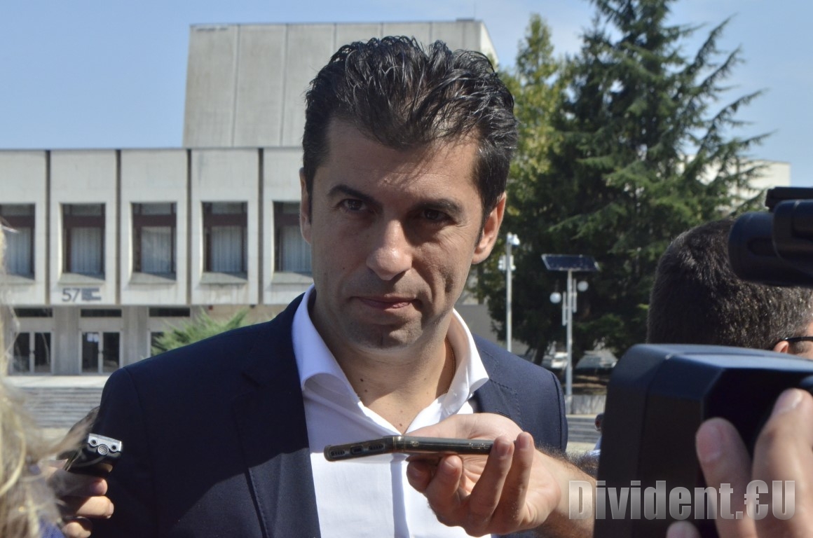 Кирил Петков: Никакви ракети няма да се дават на никого в този момент