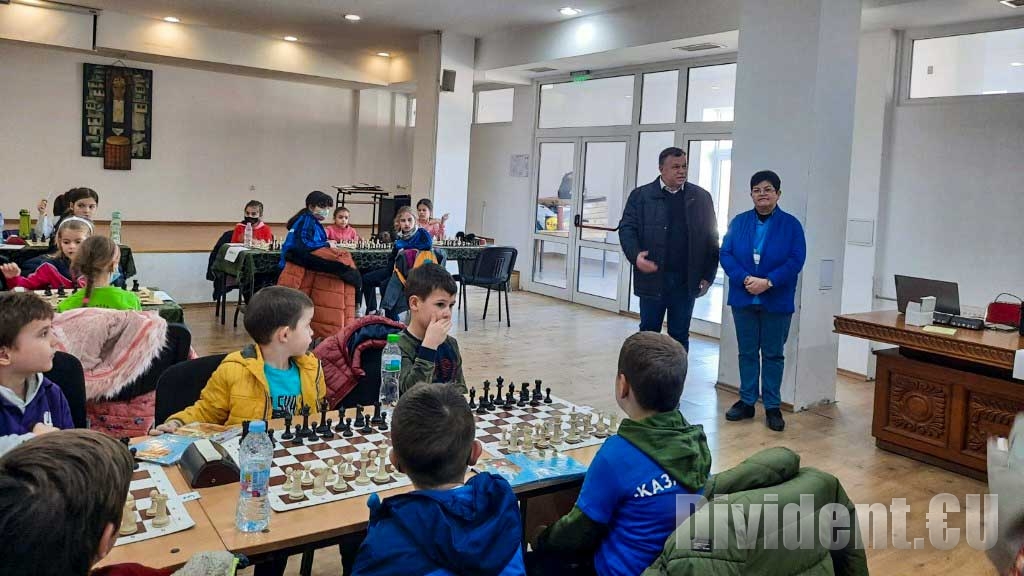Откриха държавното първенство по шахмат за ученици в Казанлък