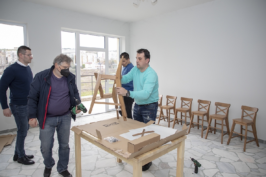 Старозагорски фирми дариха оборудване за жилищата на украинските бежанци