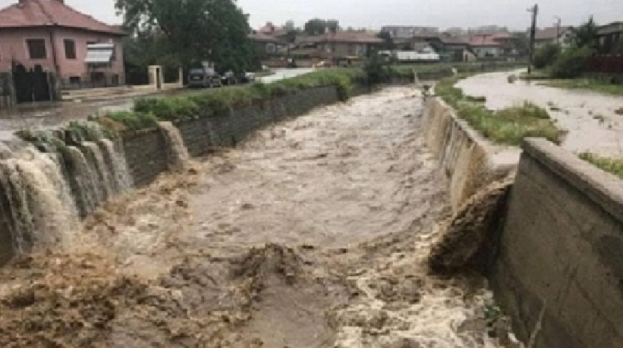 Няма пострадали общини в Старозагорска област от обилните валежи