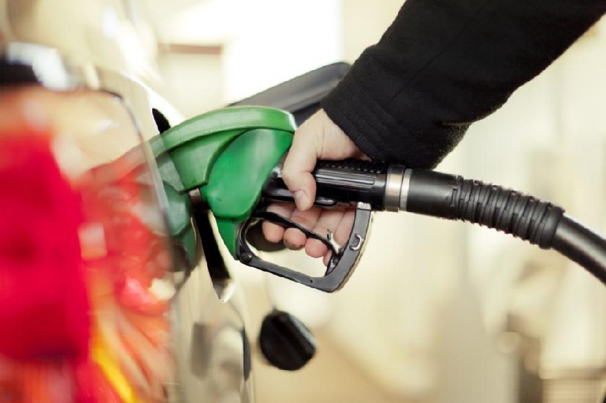 КЗК започна проверки във връзка с ръста в цената на горивата