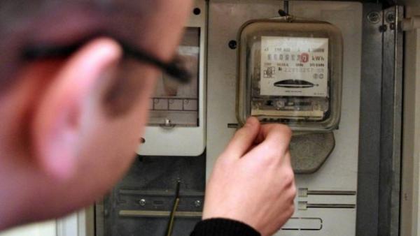 Клиентите на EVN България ще могат да отчитат сами електромерите си