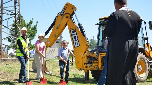 Стартира ремонт на разпределителната водопроводна мрежа в Раднево