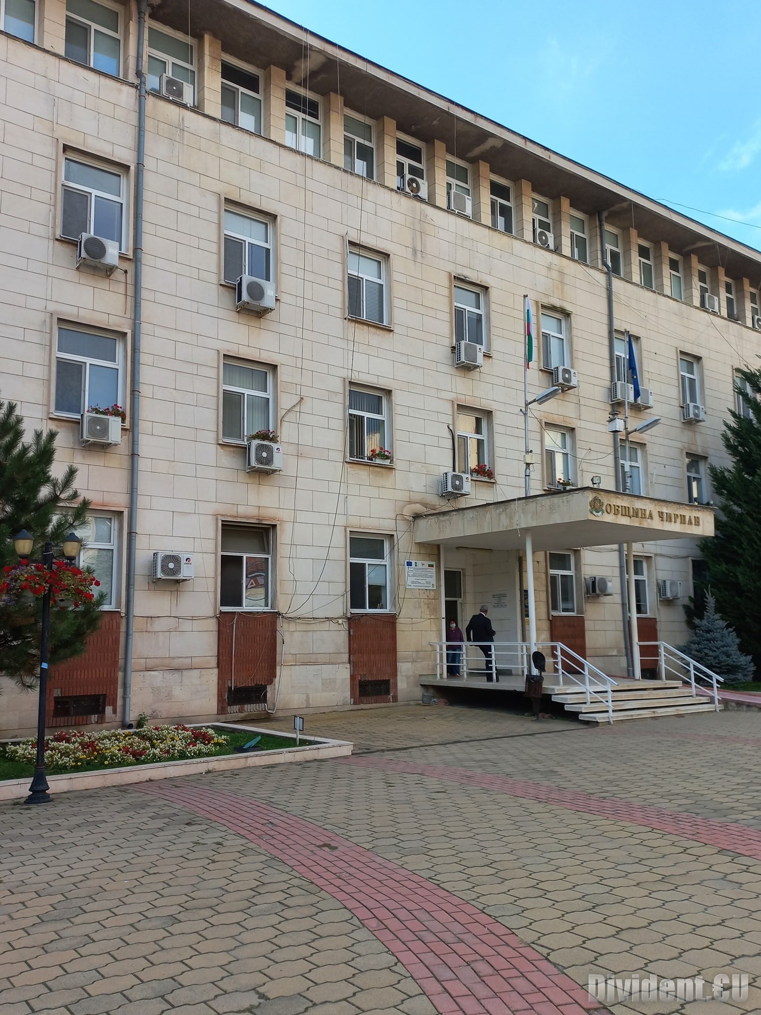 Стартират ремонти на улици и общински обекти в Чирпан