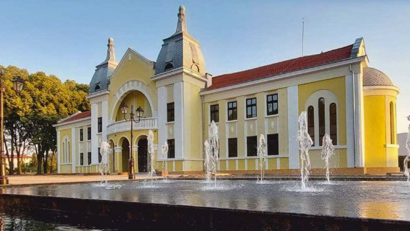Откриват реставрираната баня в Ягода с лазерно шоу и концерт на Тони Димитрова
