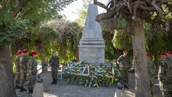 В Стара Загора отбелязват с венци и цветя Съединението на България