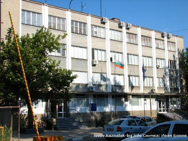 Бой между два рода пред полицията в Казанлък, 9 са арестувани