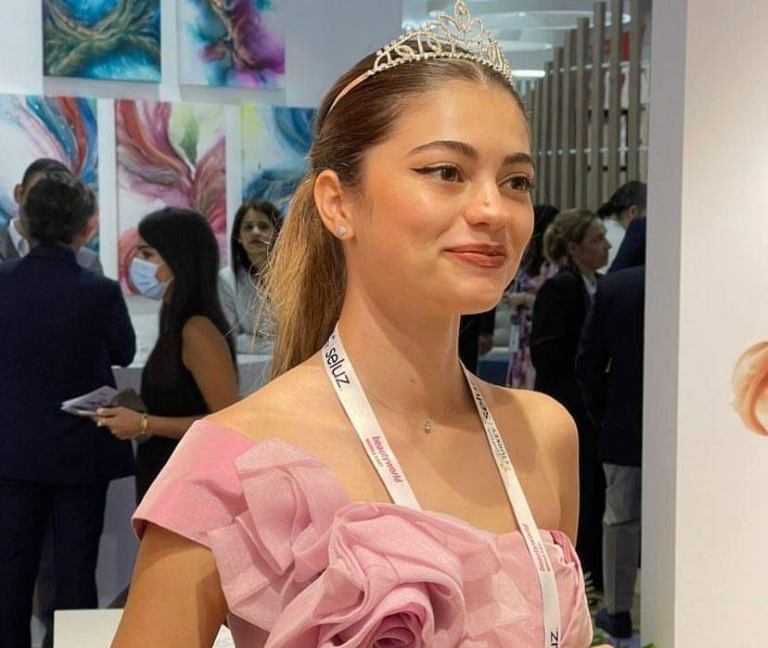 Царица Роза  2022 Белослава Желева участва в  BEAUTYWORLD MIDDLE EAST в Дубай